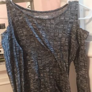 Gray long sleeve cold shoulder shirt